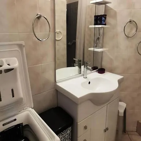 Studio For 4 People Apartman *
