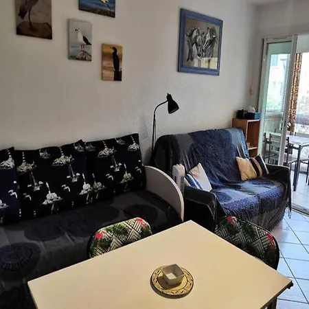Studio For 4 People * Le Grau-du-Roi